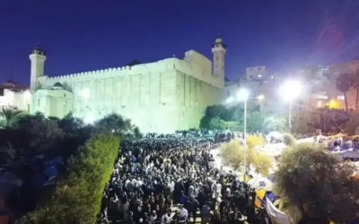 Honoring the life of Sarah: 50,000 Jews gather in Hebron for Shabbat